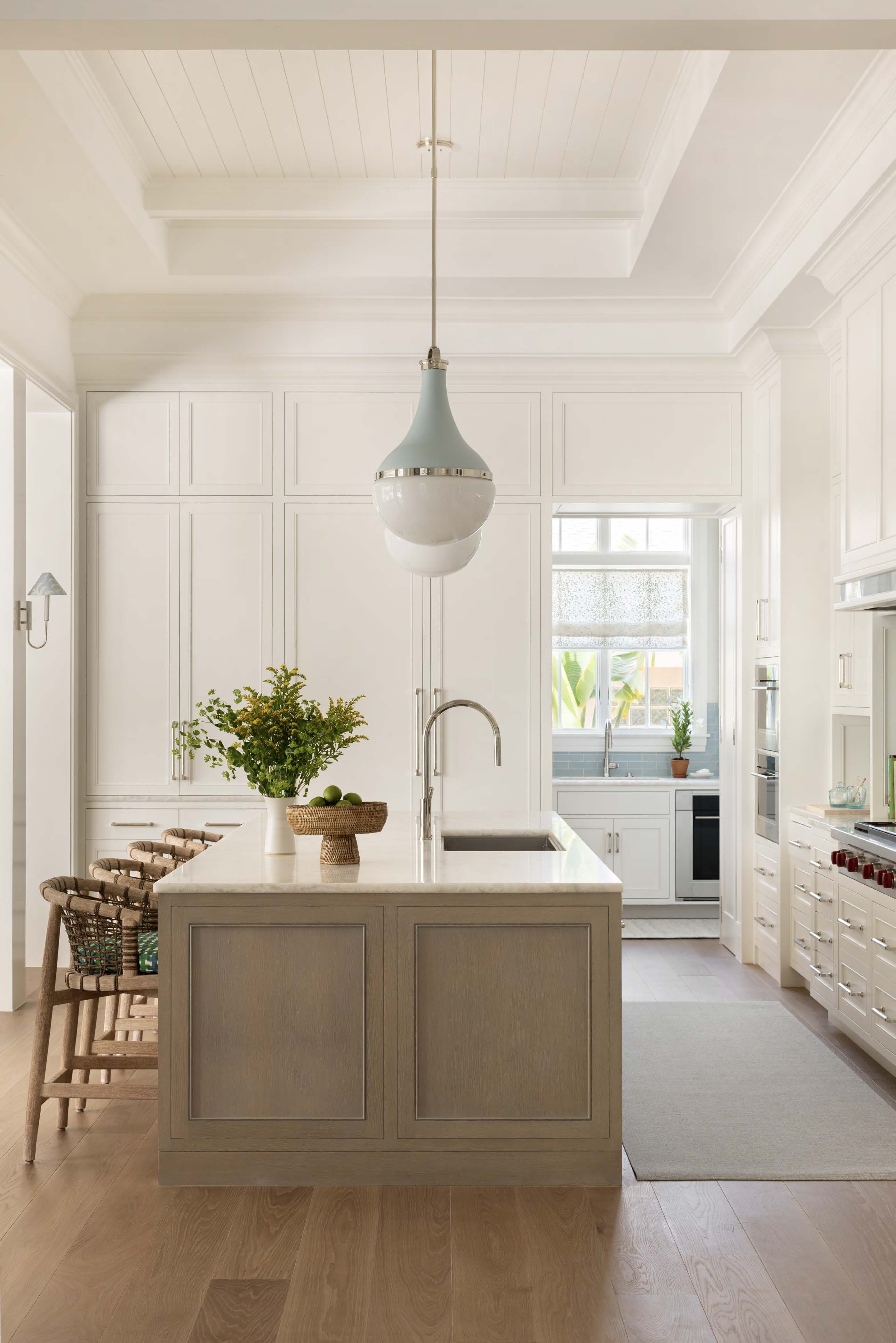 Andrea Goldman Naples 44